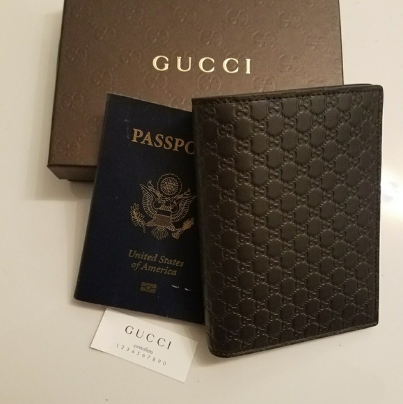 Gucci Bags Gucci Passport Holder Case Authentic Gg Wallet Poshmark